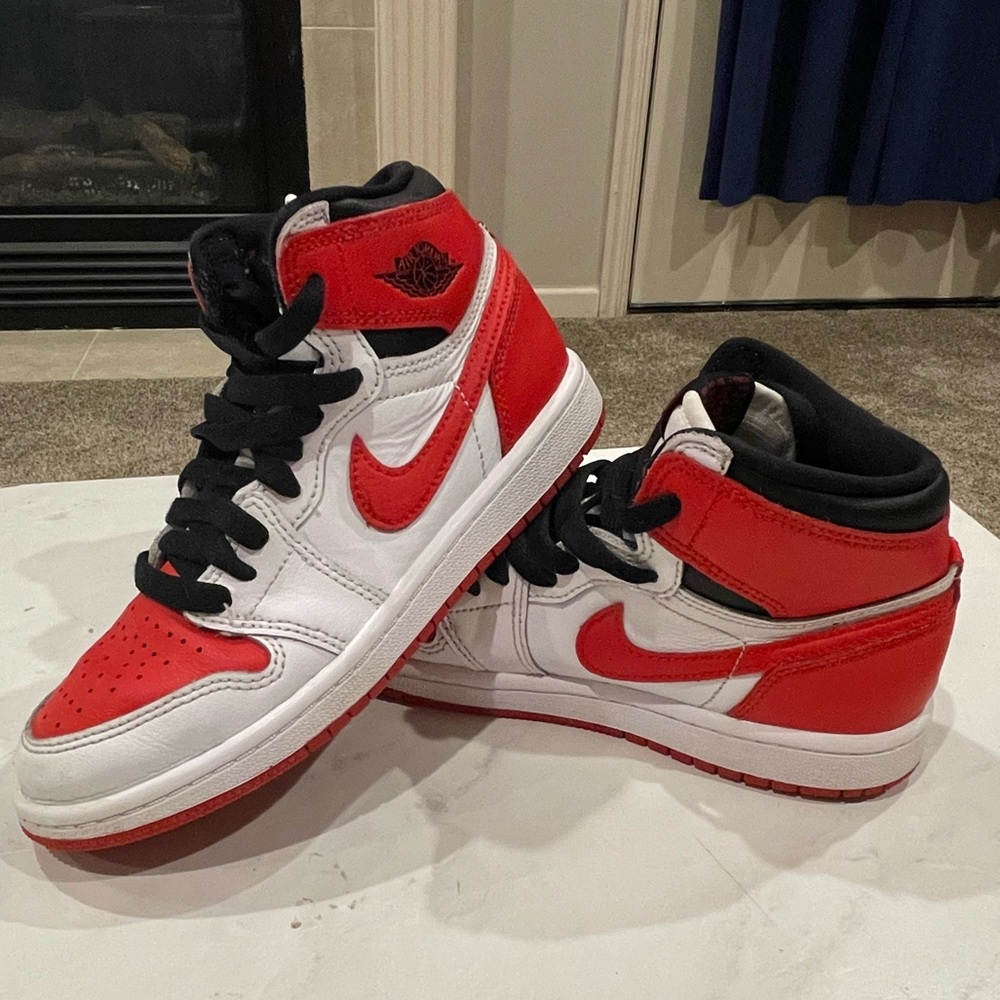 Jordan 1 Retro High OG “Heritage” AQ2664-161 Youth 1 ( Y1 ).